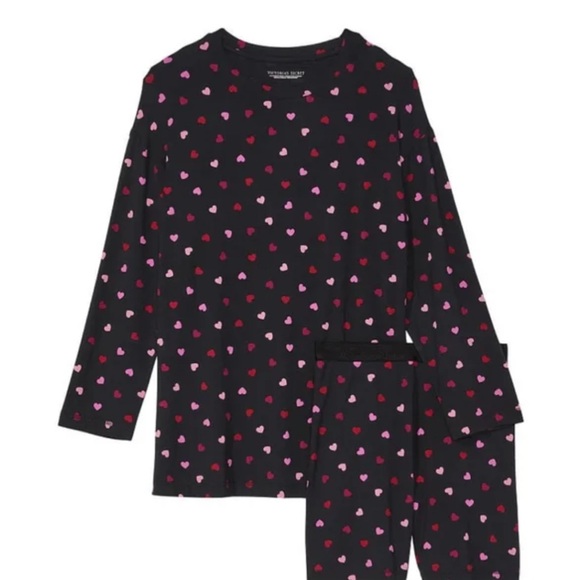 #116 Victoria’s Secret Black and Red Heart Print Oversized Pajama Set Size M - Picture 3 of 4